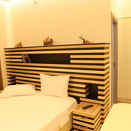 Elko Hotel Erivan Dış mekan fotoğraf