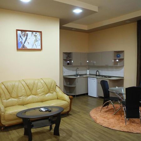 Elko Hotel Erivan Dış mekan fotoğraf