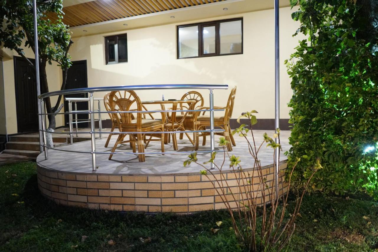 Elko Hotel Erivan Dış mekan fotoğraf