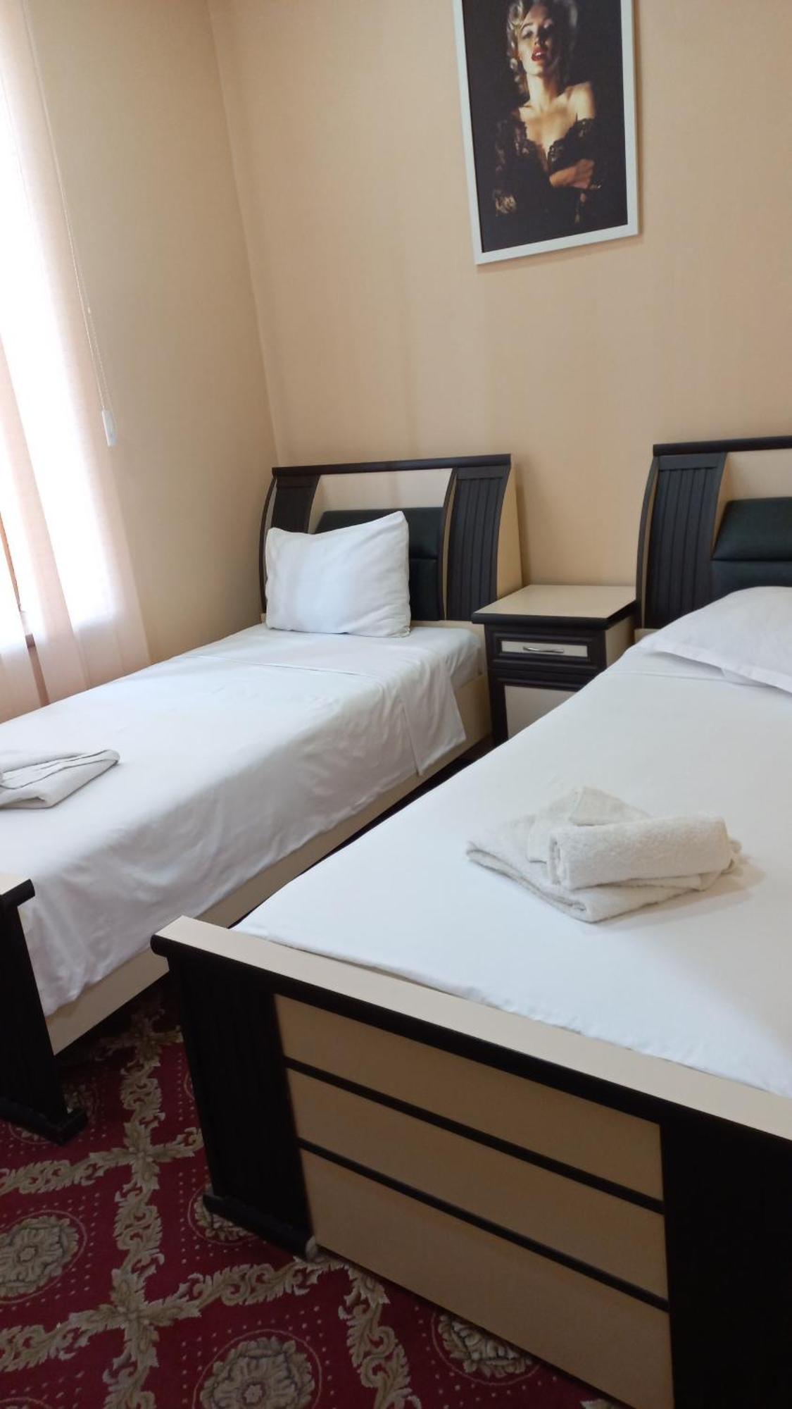 Elko Hotel Erivan Dış mekan fotoğraf